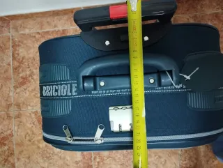 Maleta grande con ruedas color verde azulado