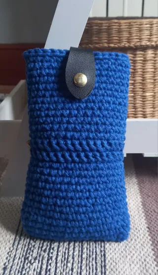 Funda de ganchillo azul
