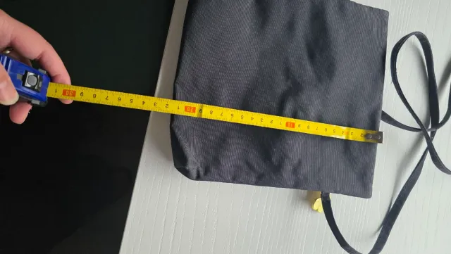 Bolsito Tous Negra y Dorada