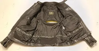 Chaqueta de cuero para moto talla L.