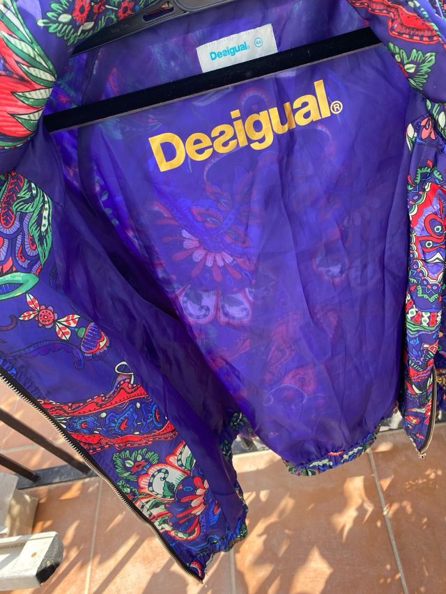 Chaqueta Desigual floral azul talla 44