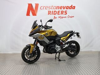 BMW F 900 XR