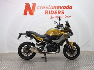 BMW F 900 XR