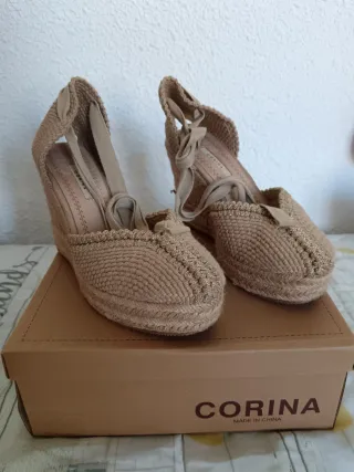 Sandalias cuña CORINA beige