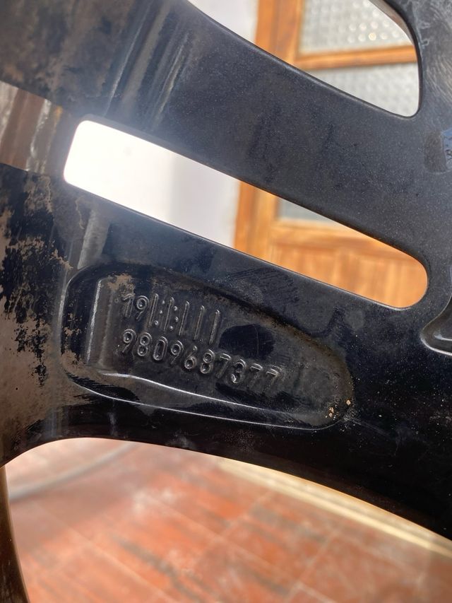 Juego de llantas Peugeot 18” pulgadas