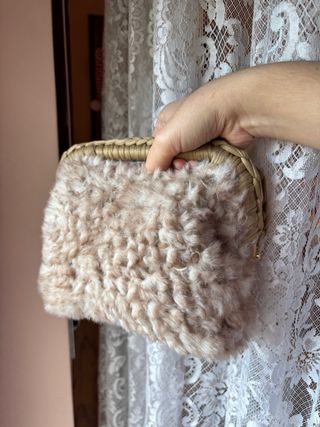 Clutch bag crochet pelliccia