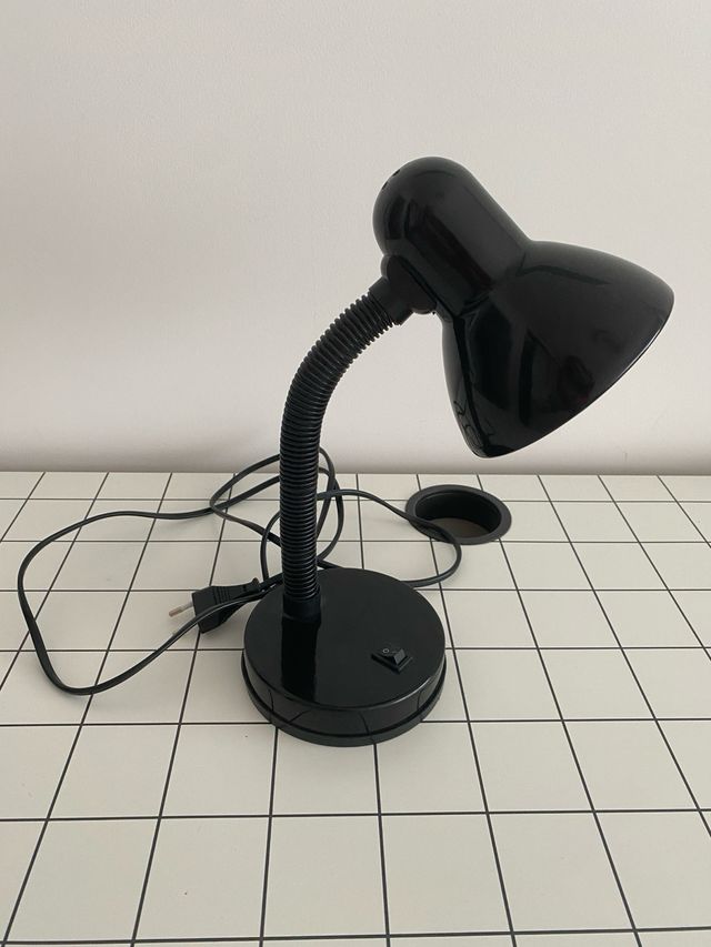 Flexo de escritorio negro