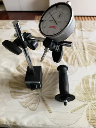 Base Imantada 80kilos con Micrómetro SARA.