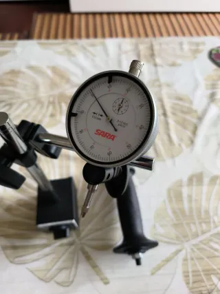 Base Imantada 80kilos con Micrómetro SARA.