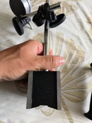 Base Imantada 80kilos con Micrómetro SARA.