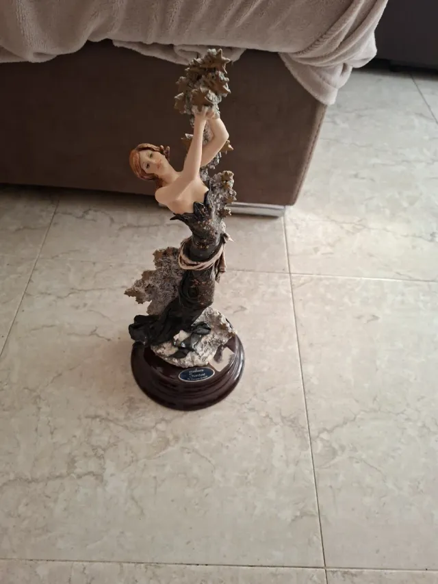 Figura Giusepe Armani