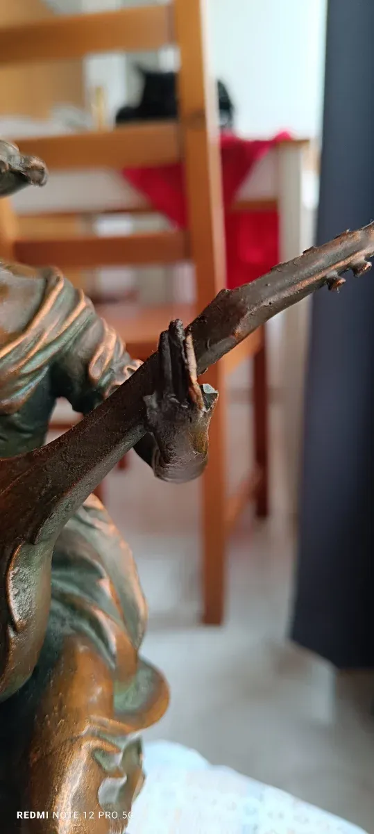 Escultura Pau Marcell Dama con Laúd