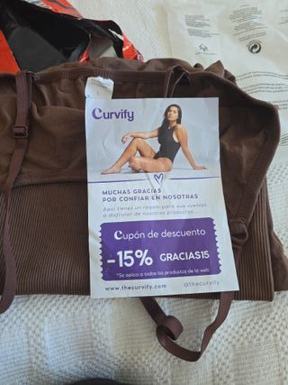 Faja reloj de arena marrón