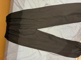 Pantalón de chándal cómodo con tela interior