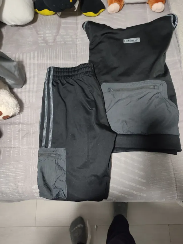Lote Ropa Niño Adidas Negra y Gris
