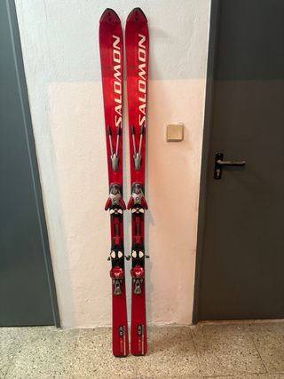 Esquís Salomon Equipe 10T