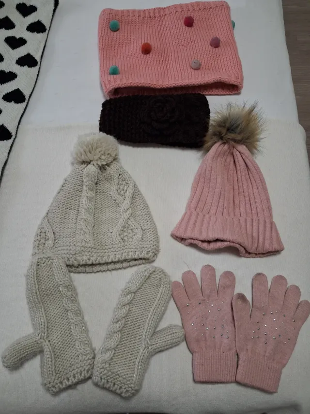 Conjunto invierno: bufandas, guantes