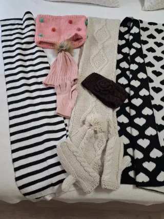 Conjunto invierno: bufandas, guantes