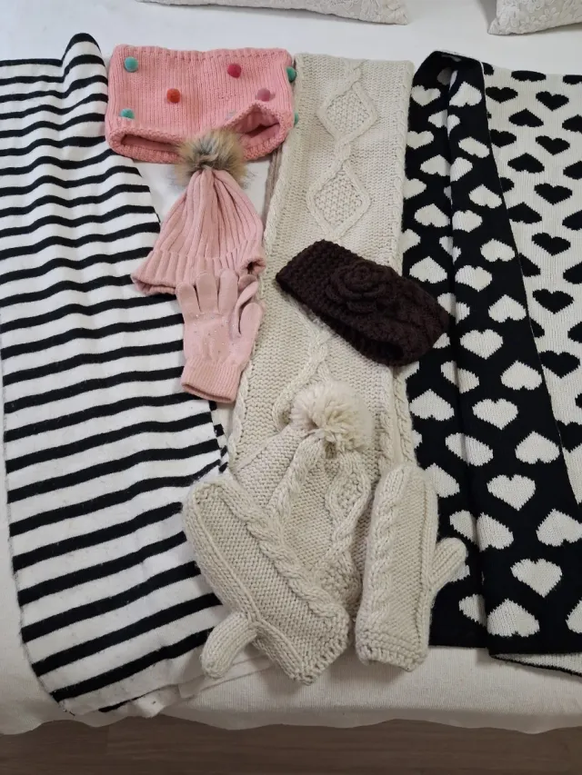Conjunto invierno: bufandas, guantes
