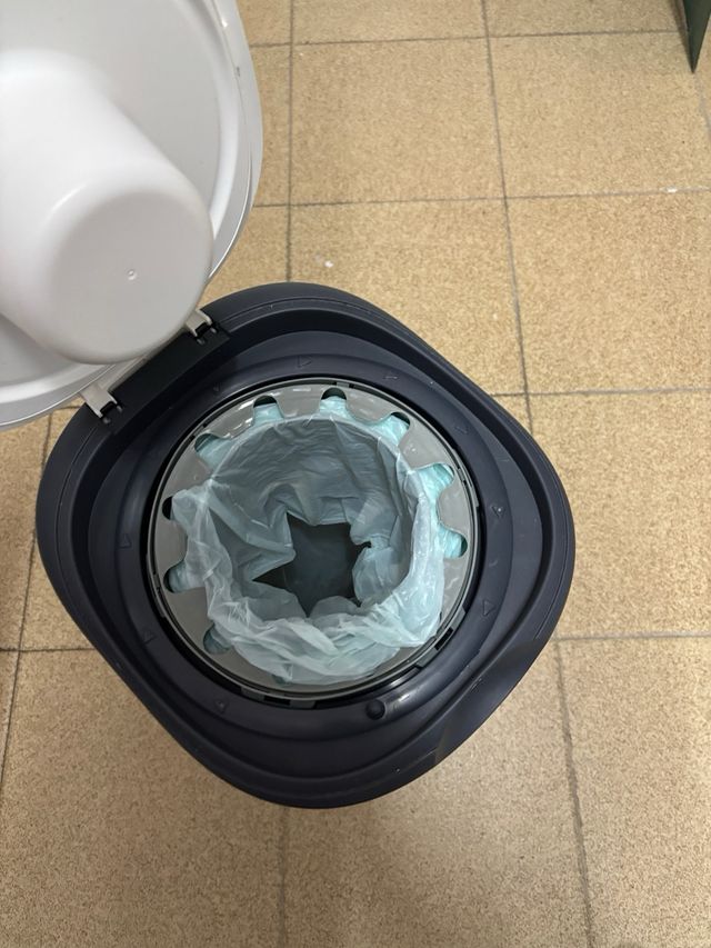 Contenitore per pannolini