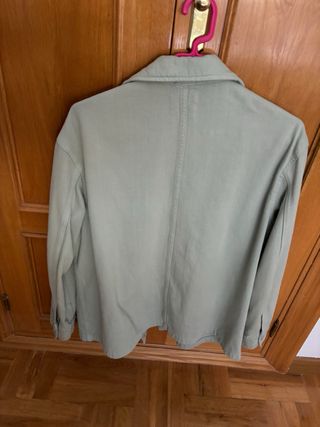 Cazadora Zara verde