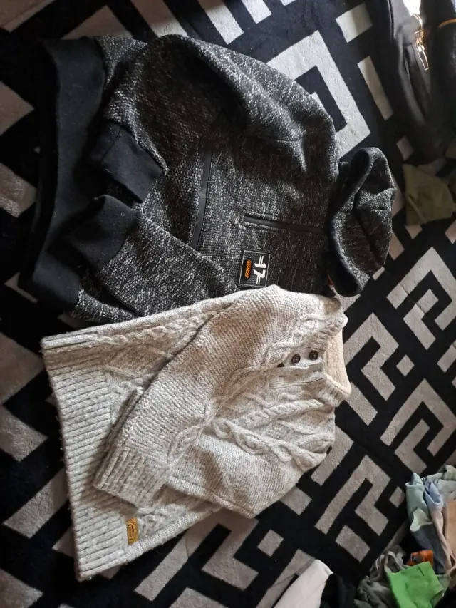 Lote 2 jerséis niño Talla 8 años