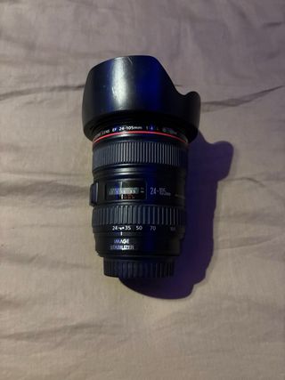 Cámara Canon con objetivo