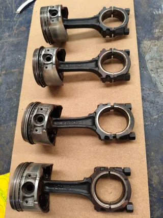 Pistones Nissan CA18DET