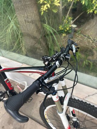 Bicicleta Scott MTB 35 Carbono (M) 26