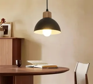 Lampadario a sospensione nero stile scandinavo
