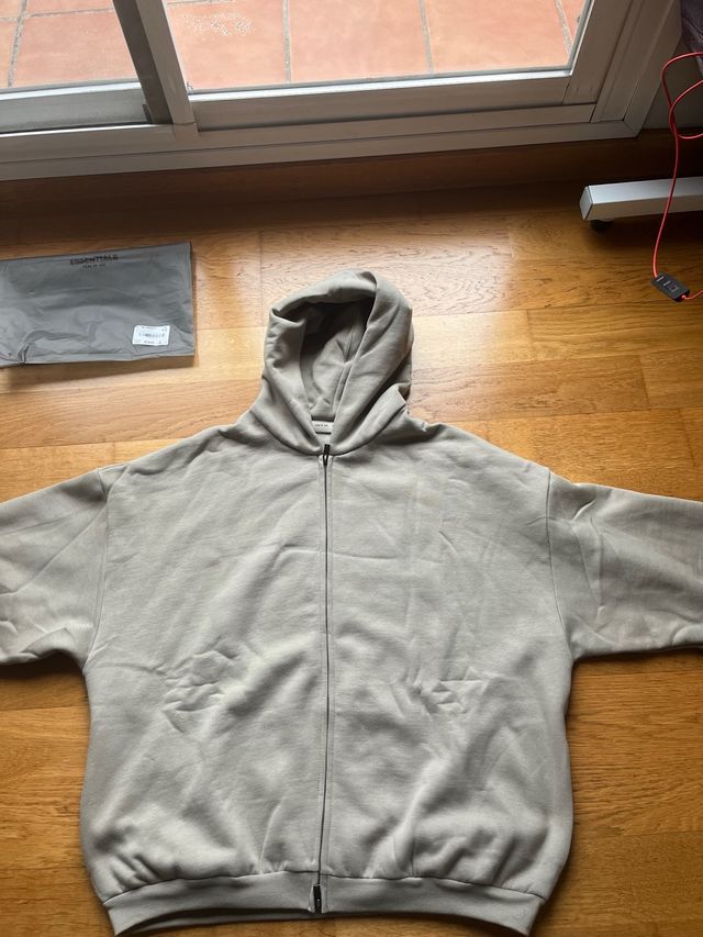 Sudadera Essentials Talla L Caqui