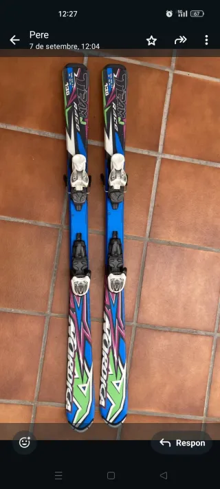 Esquís carving Nórdica con fijaciones