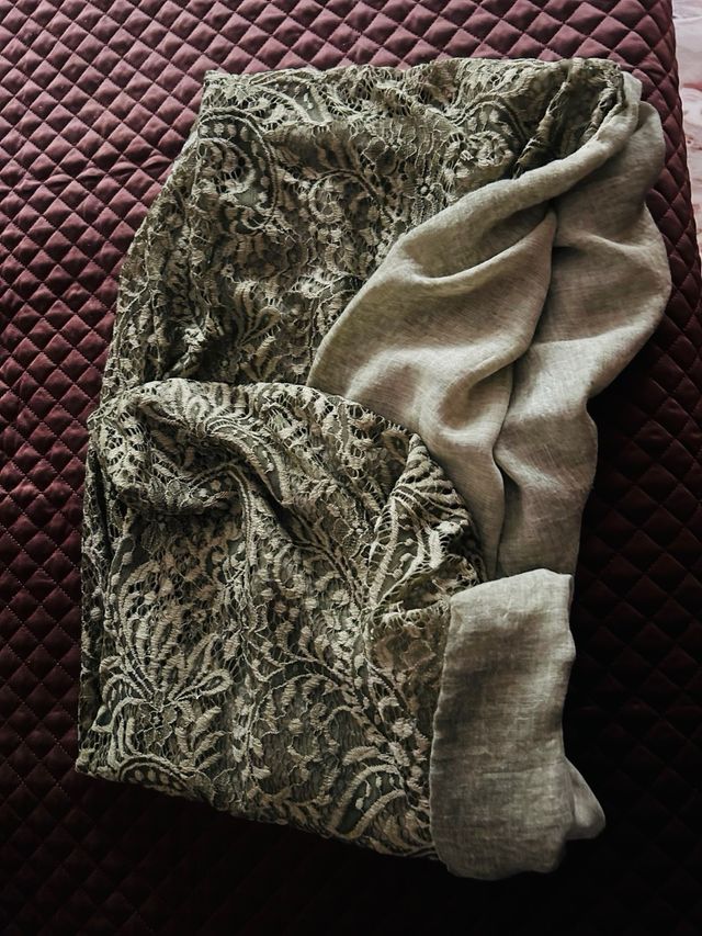 Sciarpa verde con pizzo