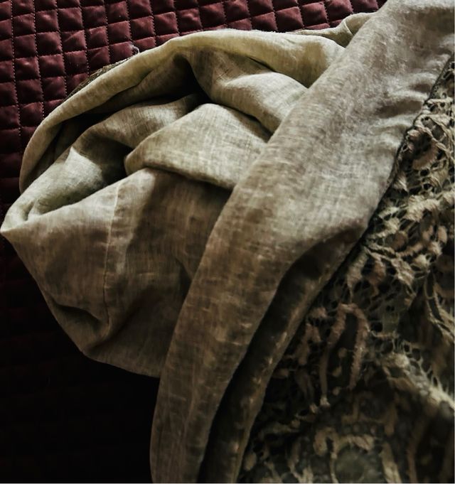 Sciarpa verde con pizzo