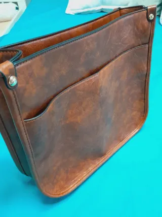 Cartera Marrón Piel Sintética