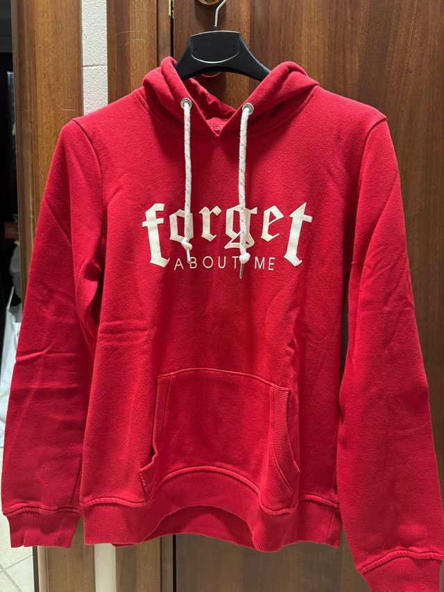 Felpa rossa con cappuccio forget about me