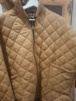 Chaquetón Asos acolchado animal print Talla L