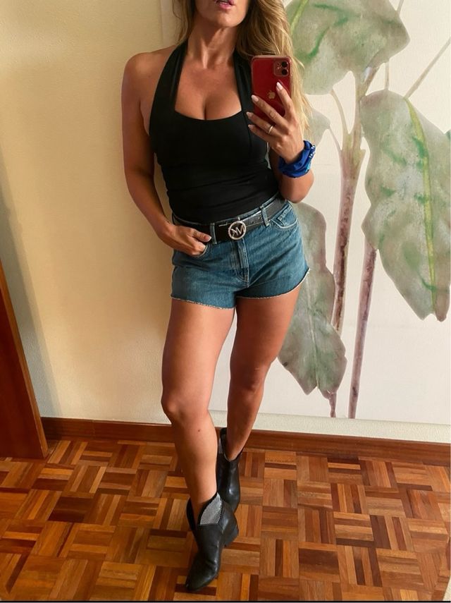 Botín cowboy negro con strass