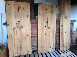 Puertas rústicas de madera para armario