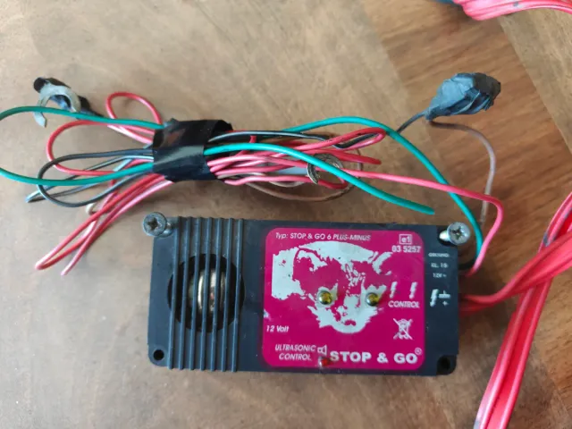 STOP & GO 6 PLUS-MINUS Emisor Ultrasónico