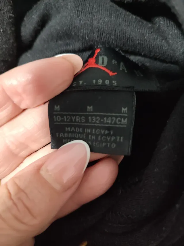 Sudadera Jordan Negra y Dorada