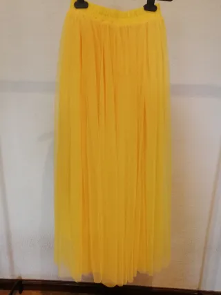 Falda larga tul amarilla