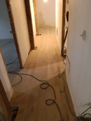 CARPINTERO Y BARNIZADO IRÚN Y FRANCIA