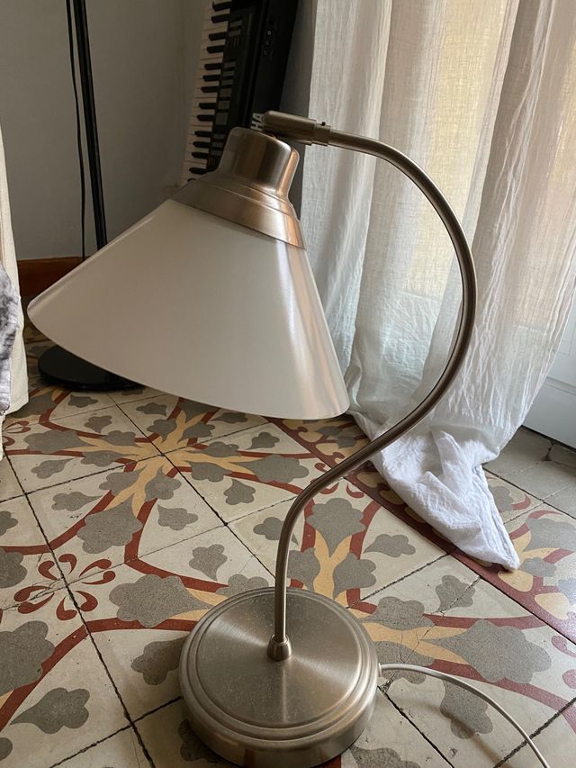 Lámpara de mesa acero inoxidable