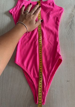 Body fucsia con scollo sulla schiena Pull&Bear XS