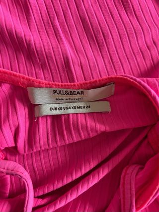 Body fucsia con scollo sulla schiena Pull&Bear XS