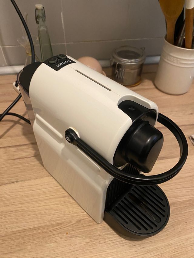 Macchina da caffè Nespresso bianca