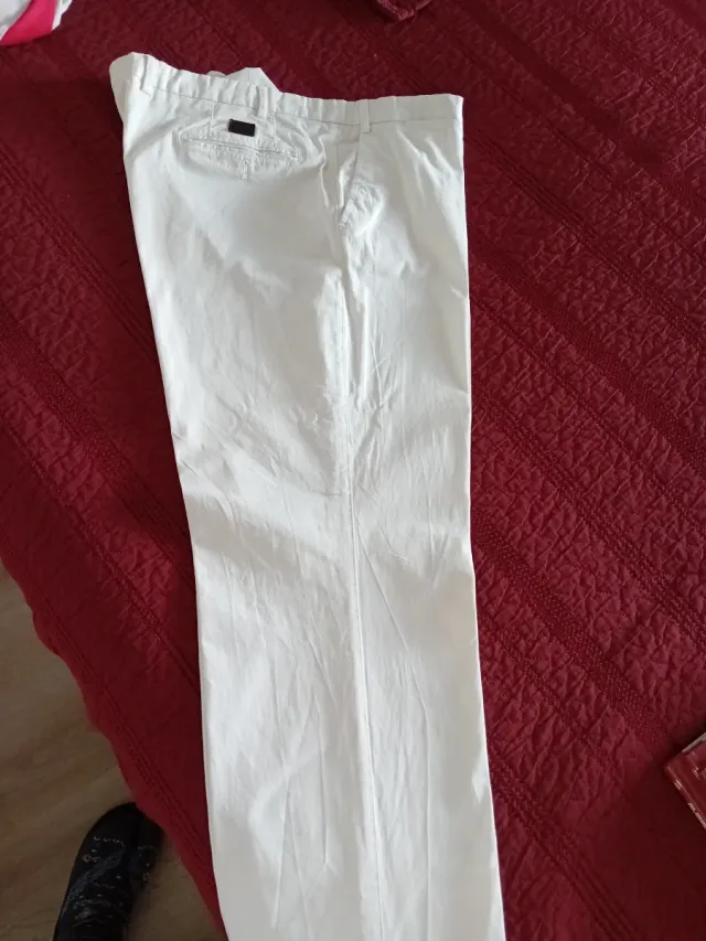 Pantalón de verano blanco
