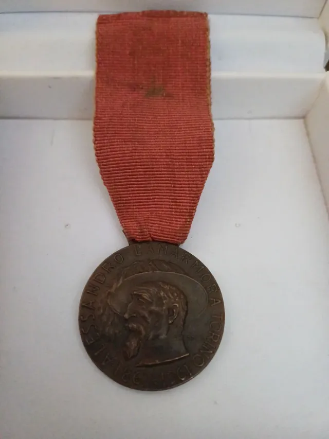 Medaglia Vintage Bersaglieri Alessandro La Marmora