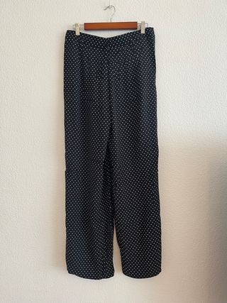 Pantalón negro lunares talla 40